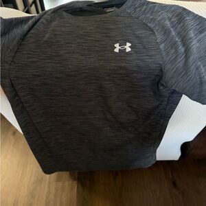 Under Armour Men's Charcoal Gray Short Sleeve Tee